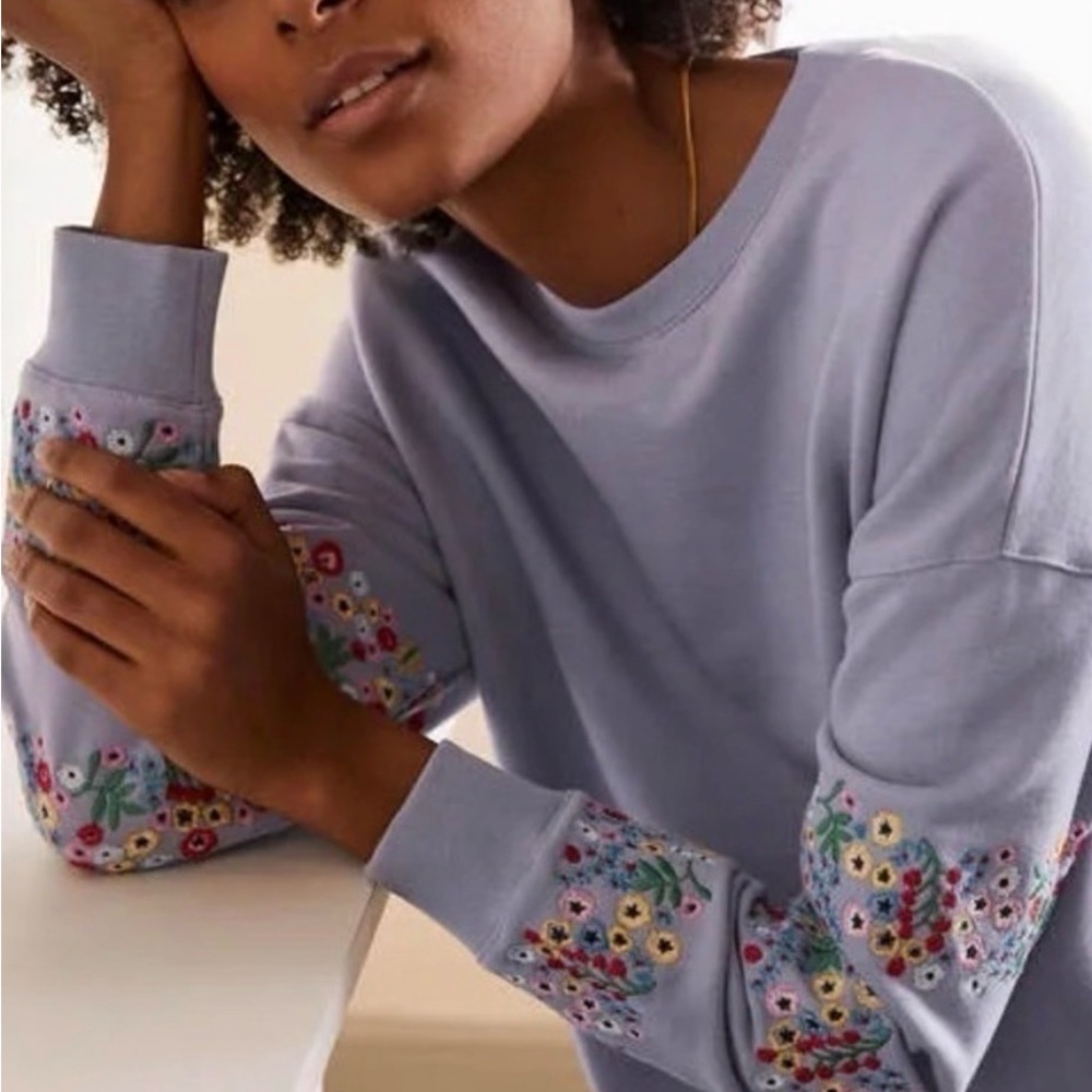 Floral Embroidered Pullover Sweatshirt